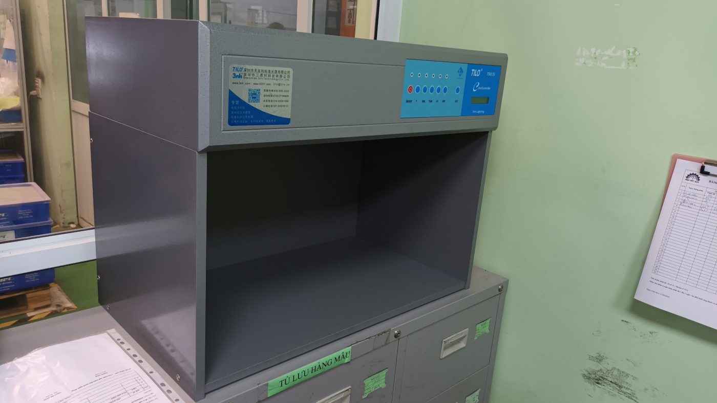 Tủ So Màu 6 Nguồn Sáng Tilo P60 - Ánh Sáng Chuẩn D65, TL84, TL83, CWF, UV và F